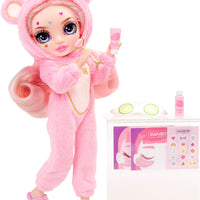 RAINBOW HIGH - Jr High PJ PARTY - BELLA (Pink) 9" posable doll with soft onesie, slippers, play accessories - COMING SOON