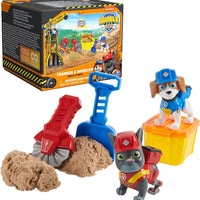 Rubble & Crew - Charger and Wheeler Action Figures Set, with 3 oz of Kinetic Build-It Sand and 2 Hand Held Building Toys