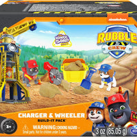 Rubble & Crew - Charger and Wheeler Action Figures Set, with 3 oz of Kinetic Build-It Sand and 2 Hand Held Building Toys