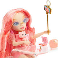 RAINBOW HIGH - Pinkly - Pink Fashion Doll in Fashionable Outfit,With Glasses & 10 + colorful play accessories