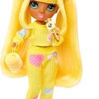 RAINBOW HIGH - Jr High PJ PARTY - SUNNY (Yellow) 9" posable doll with soft onesie, slippers, play accessories