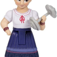 Disney - ENCANTO - Ultimate Madrigal Family Set - Includes 10 articulated small dolls with acessories - on clearance.