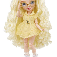 RAINBOW HIGH -  DELILAH FIELDS - SERIES 4 - Rainbow Fashion Doll with 2 Complete Mix & Match outfits