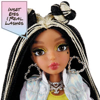 Mermaze Mermaidz - Color Change JORDIE Mermaid Fashion Doll with Accessories